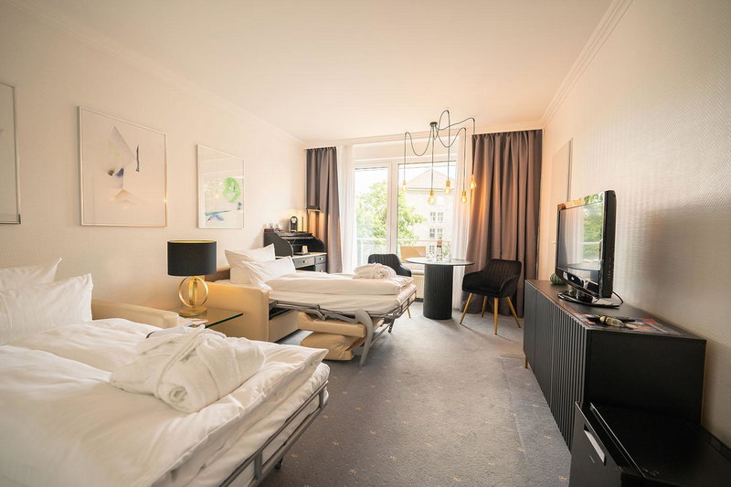 Bernstein Hotel Villa Kastania, Westend, Germany