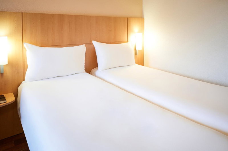 ibis Karlsruhe Hauptbahnhof, Karlsruhe, Germany