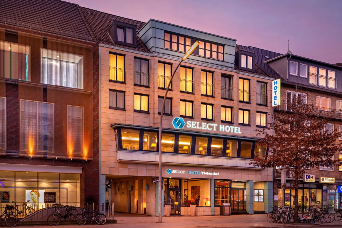Garner Hotel Hamburg - Wandsbek Marktplatz by IHG, Germany