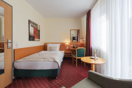 Garner Hotel Hamburg - Wandsbek Marktplatz by IHG, Eilbek, Germany