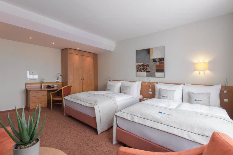 Garner Hotel Hamburg - Wandsbek Marktplatz by IHG, Eilbek, Germany
