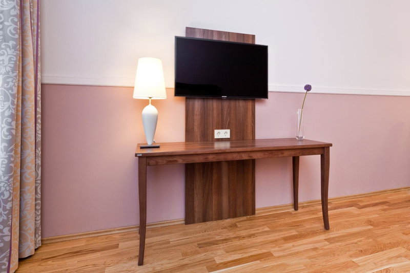 Aparthotel Am Schloss, Dresden, Germany