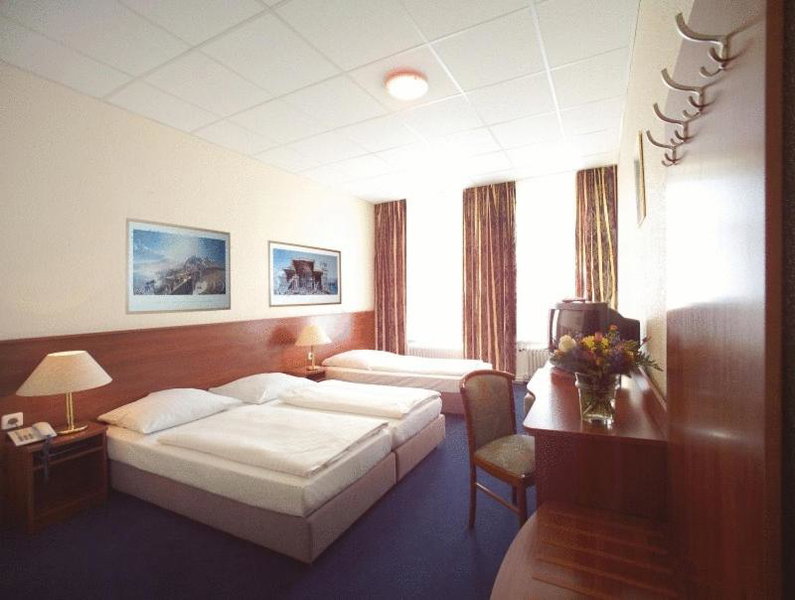 Hotel Terminus am Hauptbahnhof & ZOB, Hamburg-Mitte, Germany