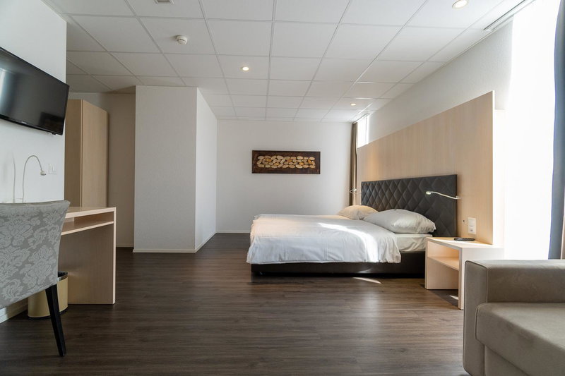 Los Lorentes Hotel Bern Airport, Koeniz, Switzerland