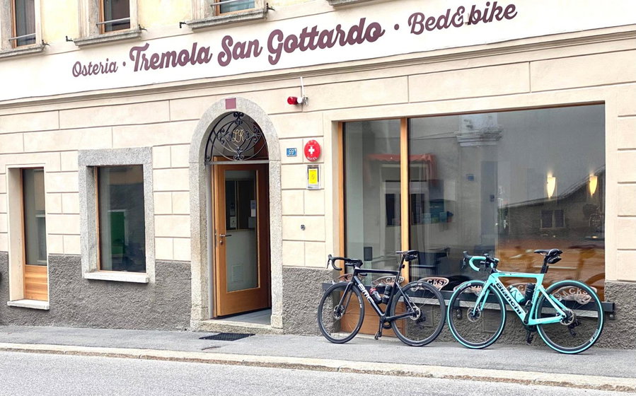 Bed&Bike Tremola San Gottardo, Airolo, Switzerland