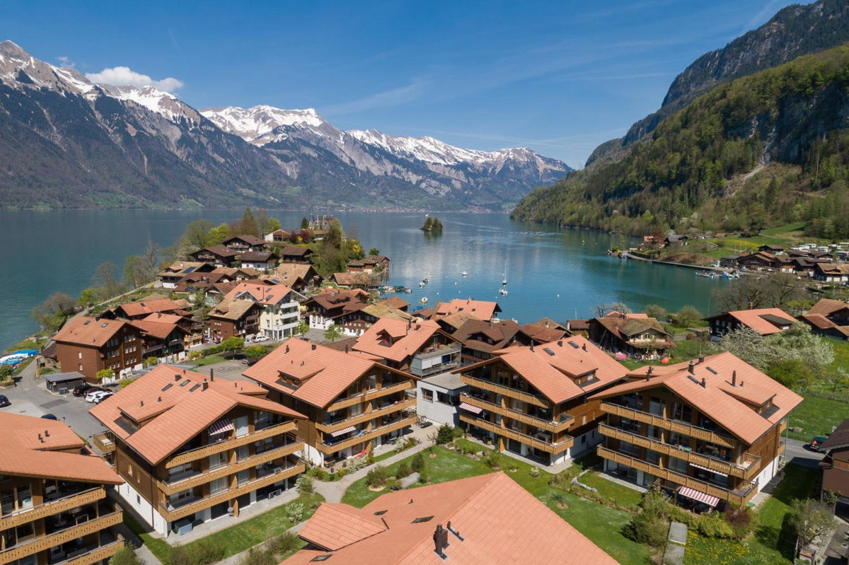 Hotel · Chalet Apartments Iseltwald, Iseltwald