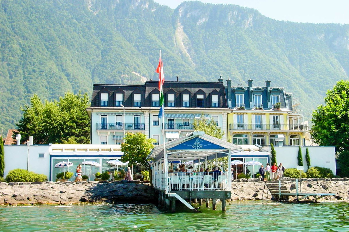 Hotel · Hôtel du Port, Villeneuve