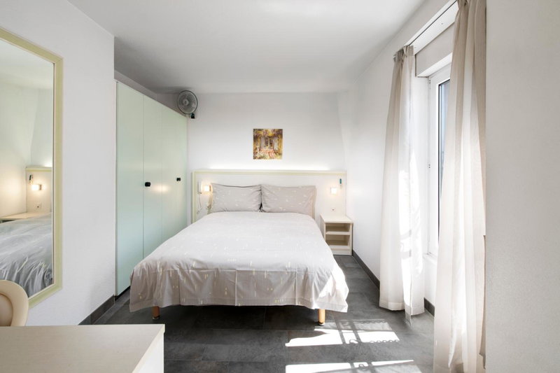 Hôtel du Port, Villeneuve, Switzerland