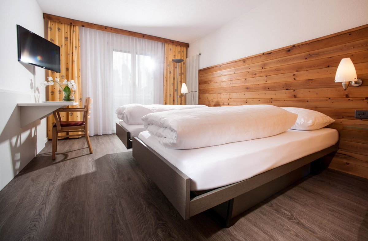 Hotel · SEELANDHOTEL Weisses Kreuz, Biel/Bienne