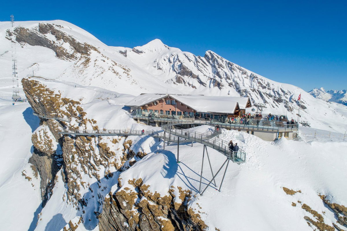 Berggasthaus First - Only Accessible by Cable Car, Швейцария