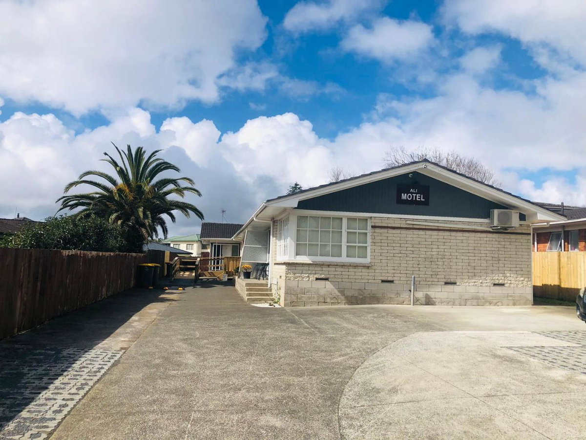 Ali Motel, New Zealand