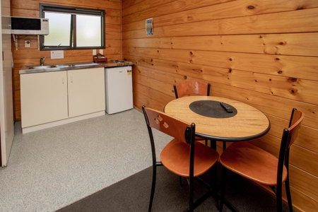 Wellington TOP 10 Holiday Park, Lower Hutt, New Zealand