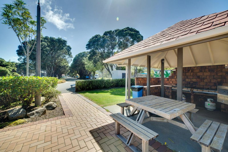Wellington TOP 10 Holiday Park, Lower Hutt, New Zealand