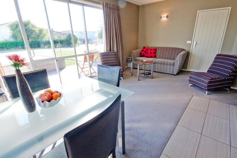 Bay Breeze Accommodation, Cooks Beach, New Zealand