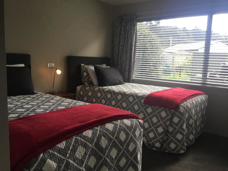 Bay Breeze Accommodation, Cooks Beach, New Zealand