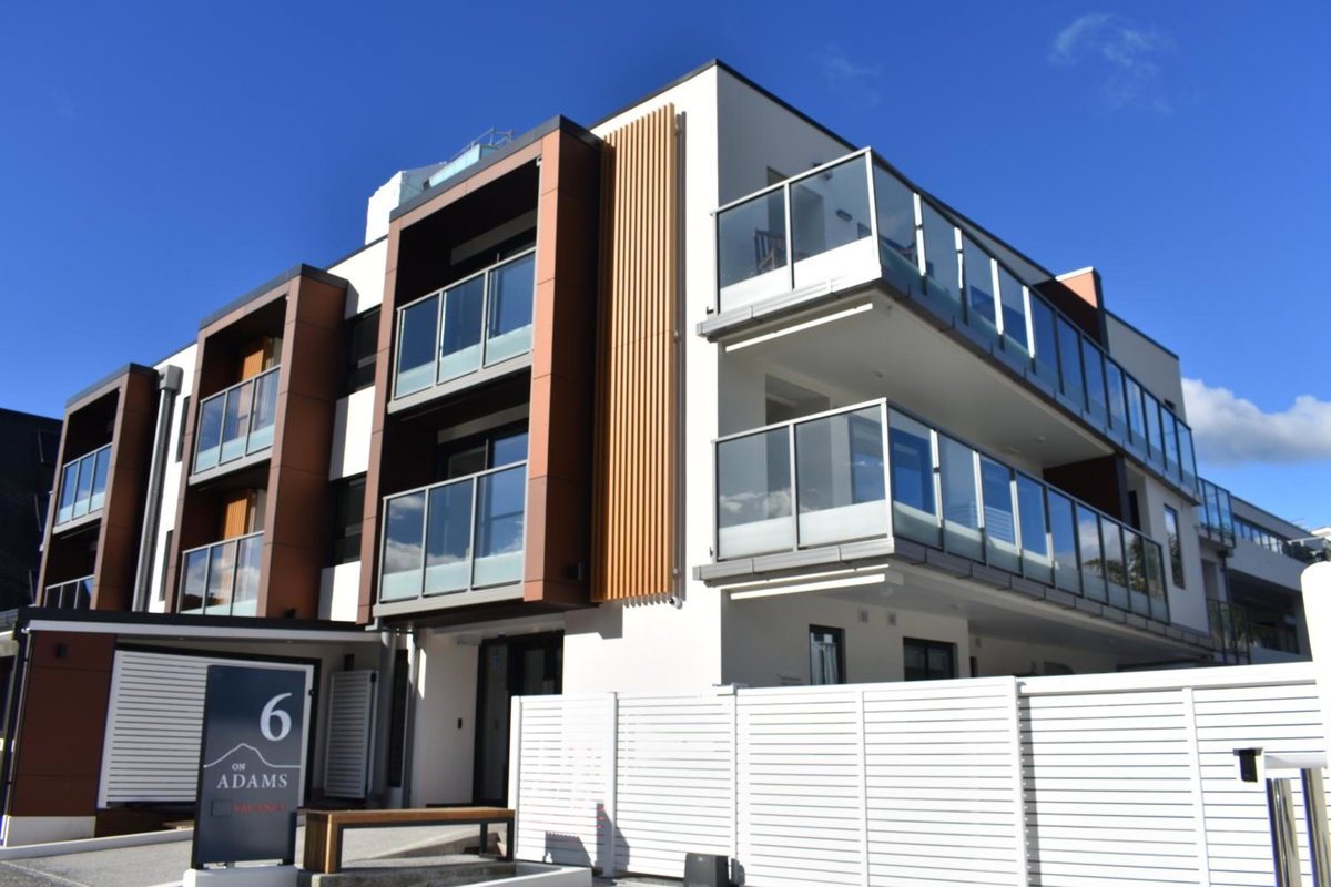 6 on Adams, New Zealand