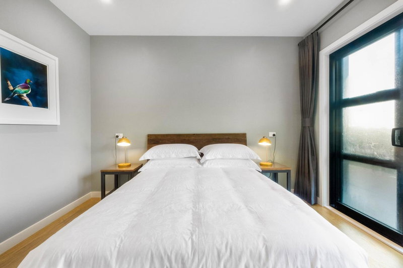 Echo Lodge, North Shore, New Zealand