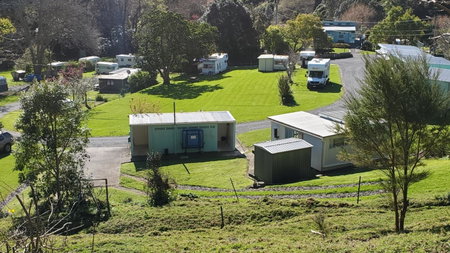 Dickson Holiday Park, Thames, New Zealand