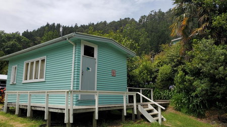 Dickson Holiday Park, Thames, New Zealand