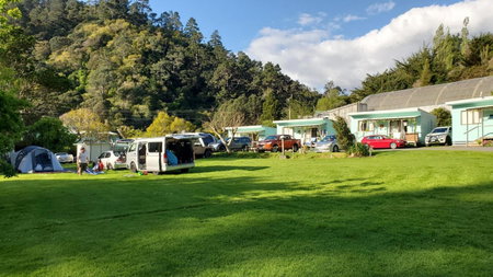 Dickson Holiday Park, Thames, New Zealand