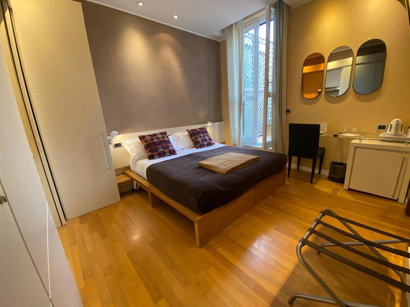 Hotel Tritone, Rome, Italy
