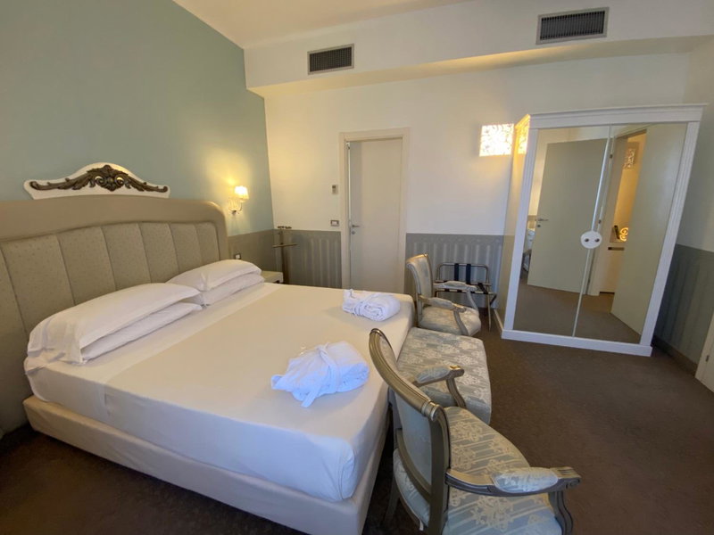 JR Hotels Oriente Bari, Bari, Italy
