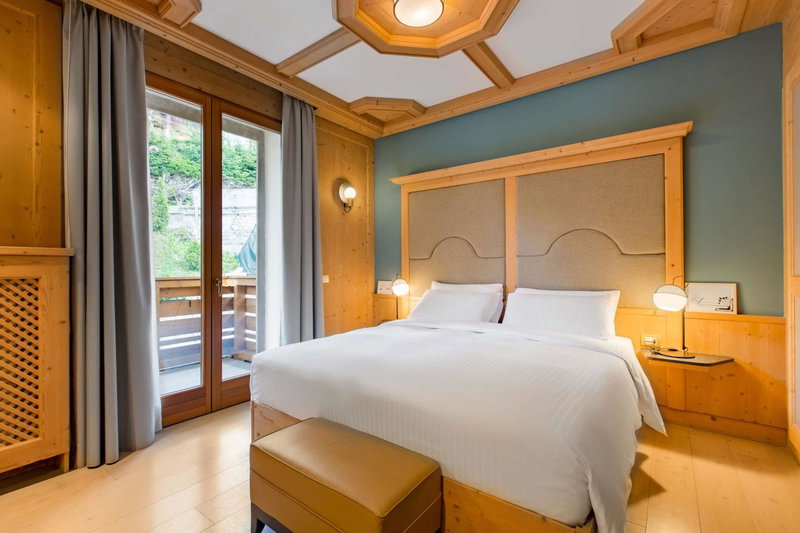 Radisson Residences Savoia Palace Cortina d’Ampezzo, Cortina dʼAmpezzo, Italy