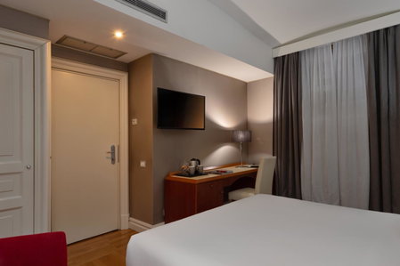 Hotel Principe Torlonia, Casal Bertone, Italy