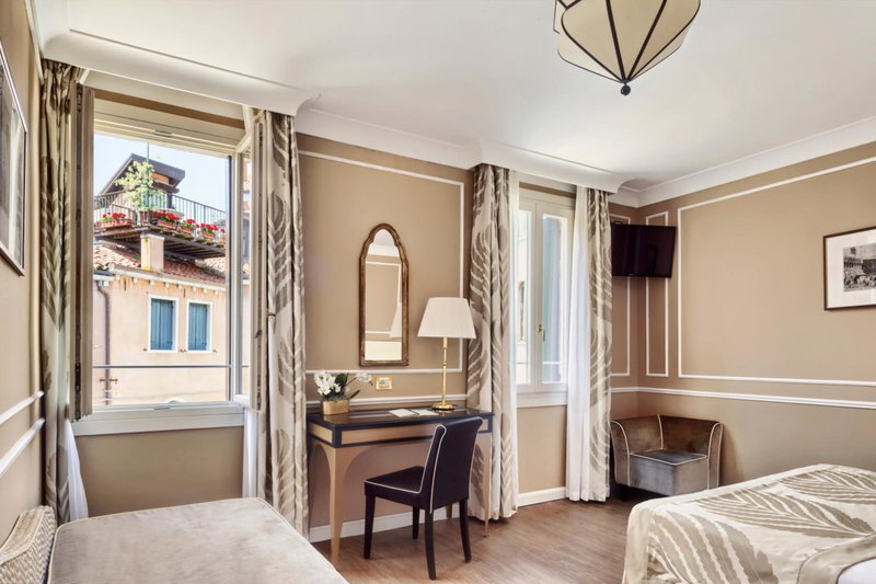 Hotel Nuovo Teson, Venice, Italy