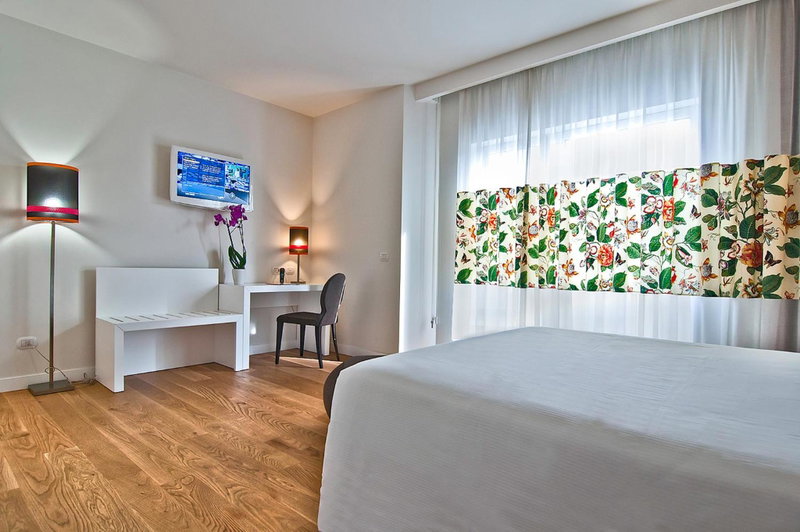 Hotel Caravel, Rome, Italy