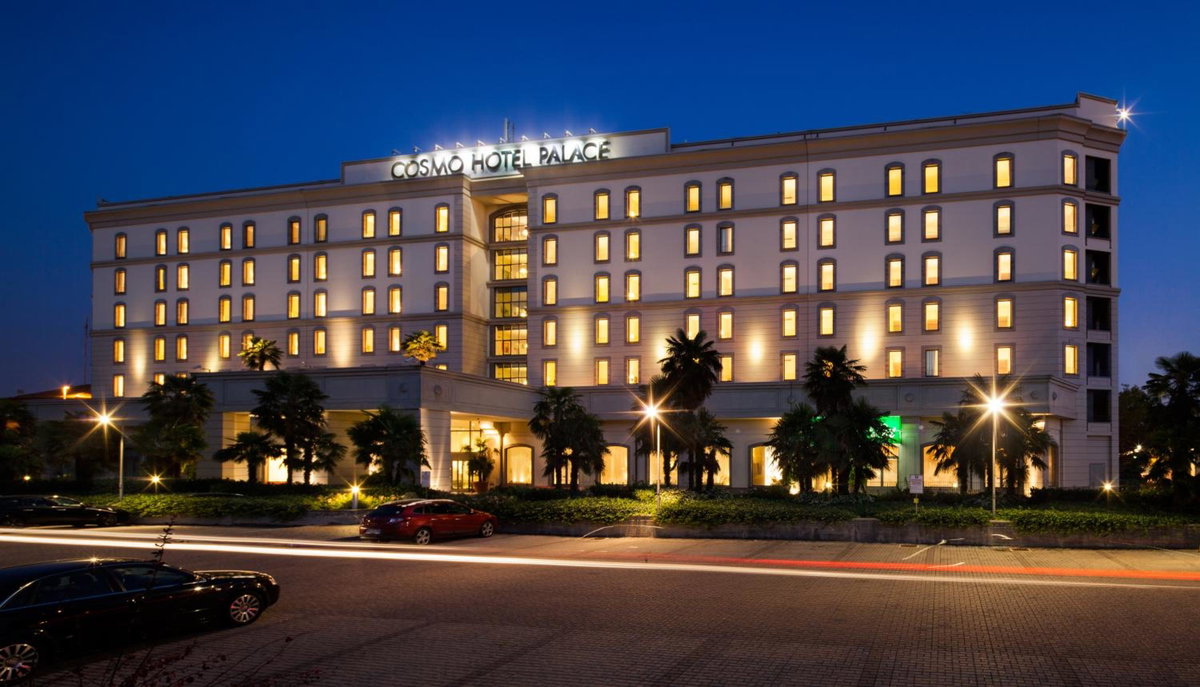 Cosmo Hotel Palace, Italie