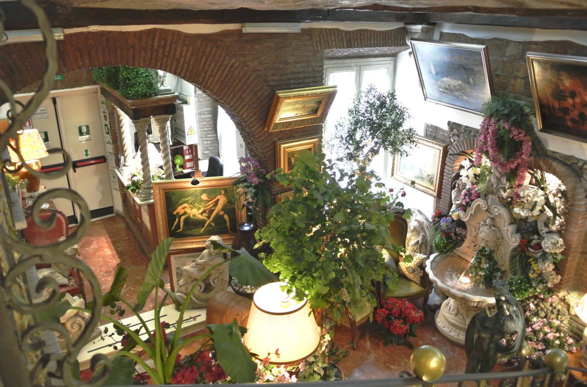 Hotel · Hotel Barrett, Rome