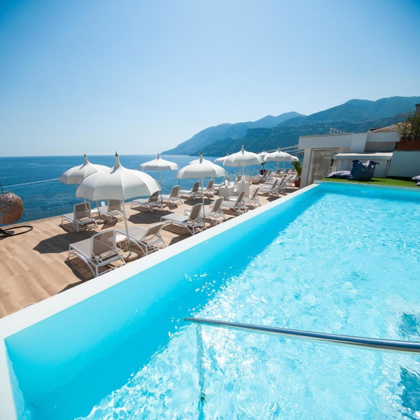 Hotel Club Due Torri, Cava De Tirreni, Italy