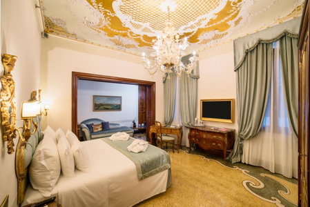 Hotel Ai Reali - Small Luxury Hotels of the World, Venice, Italy