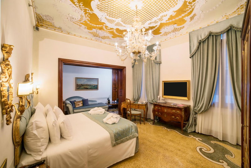 Hotel Ai Reali - Small Luxury Hotels of the World, Venice, Italy