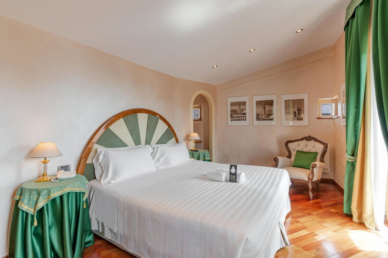 B&B Hotel Firenze Pitti Palace al Ponte Vecchio, Florence, Italy