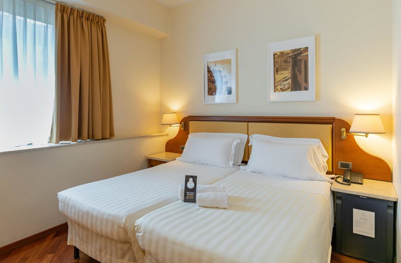 B&B Hotel Firenze Pitti Palace al Ponte Vecchio, Florence, Italy