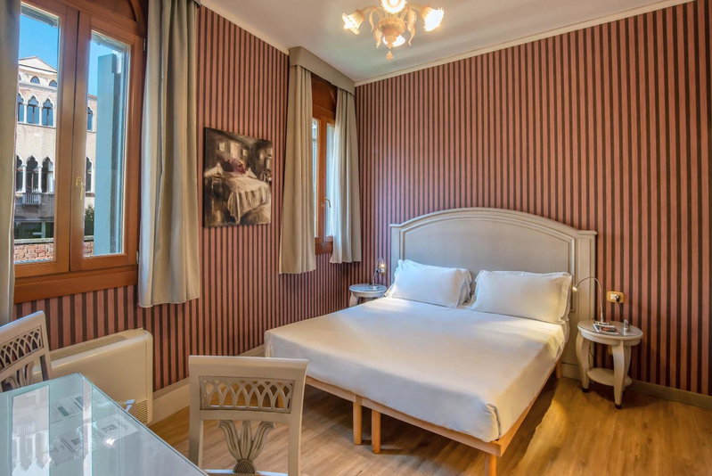 Hotel La Fenice et Des Artistes, Venice, Italy