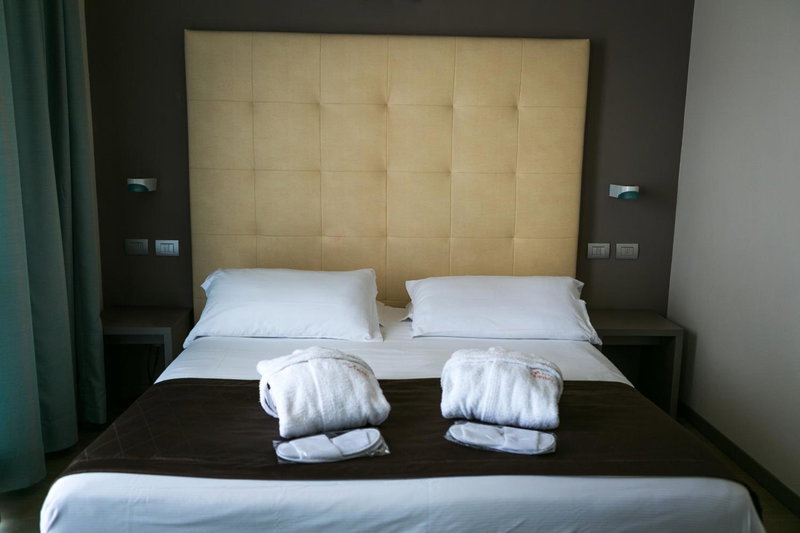 Yes Hotel Touring & SPA, Riccione, Italy
