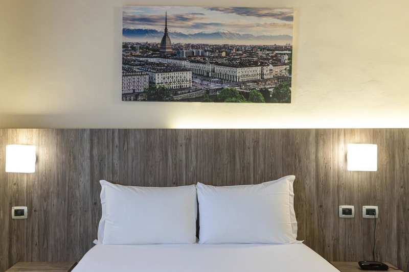 Hotel Urbani, Turin, Italy