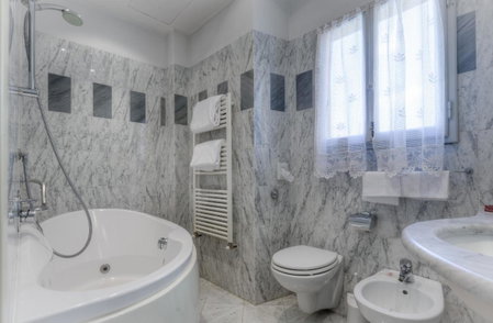 Hotel Palazzo dal Borgo, Florence, Italy