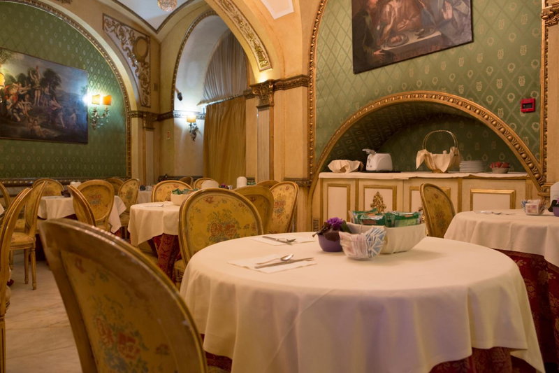 Hotel Des Epoques, Rome, Italy