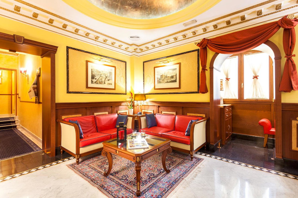 Hotel · Hotel Manfredi Suite In Rome, Rome