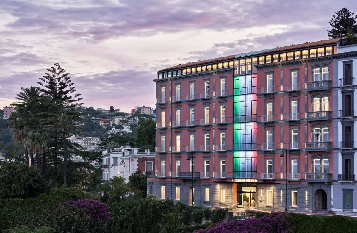 De Bonart Naples, Curio Collection By Hilton, Italia
