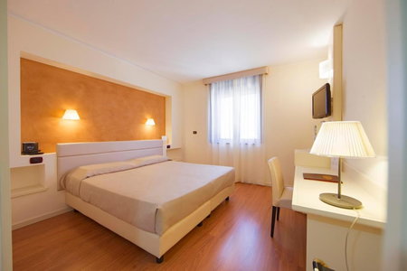 Hotel Orientale, Brindisi, Italia