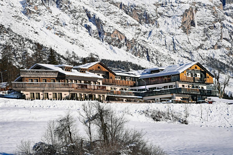 Rosapetra SPA Resort - Small Luxury Hotels of the World, Cortina dʼAmpezzo, Italy