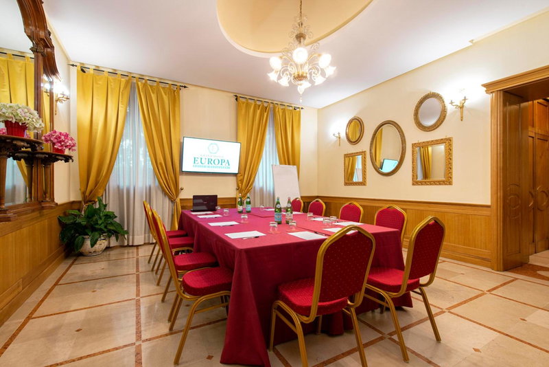 Grand Hotel Europa & Restaurant, Naples, Italy