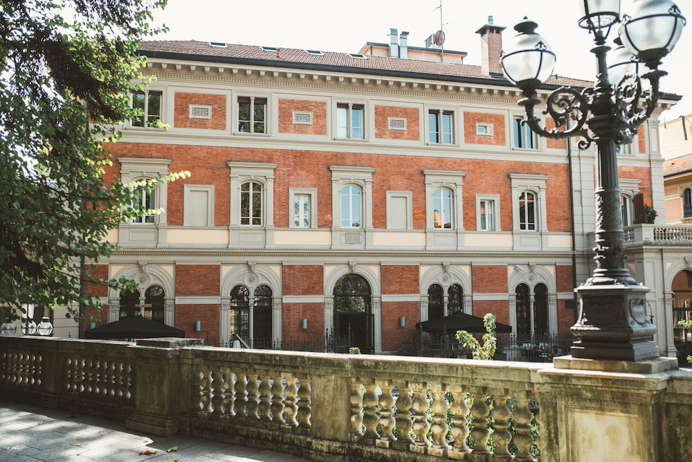 I Portici Hotel, Italia