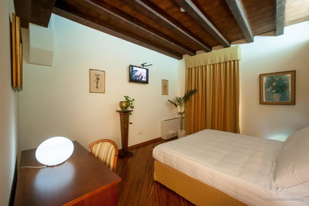 Hotel Flora, Cagliari, Italy