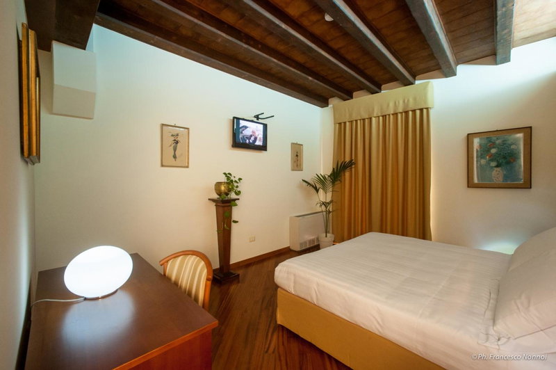 Hotel Flora, Cagliari, Italy